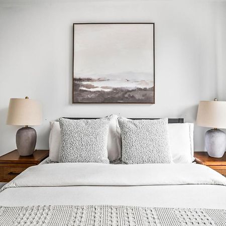 Modern 2-Br With Southern Views New York City Exterior photo