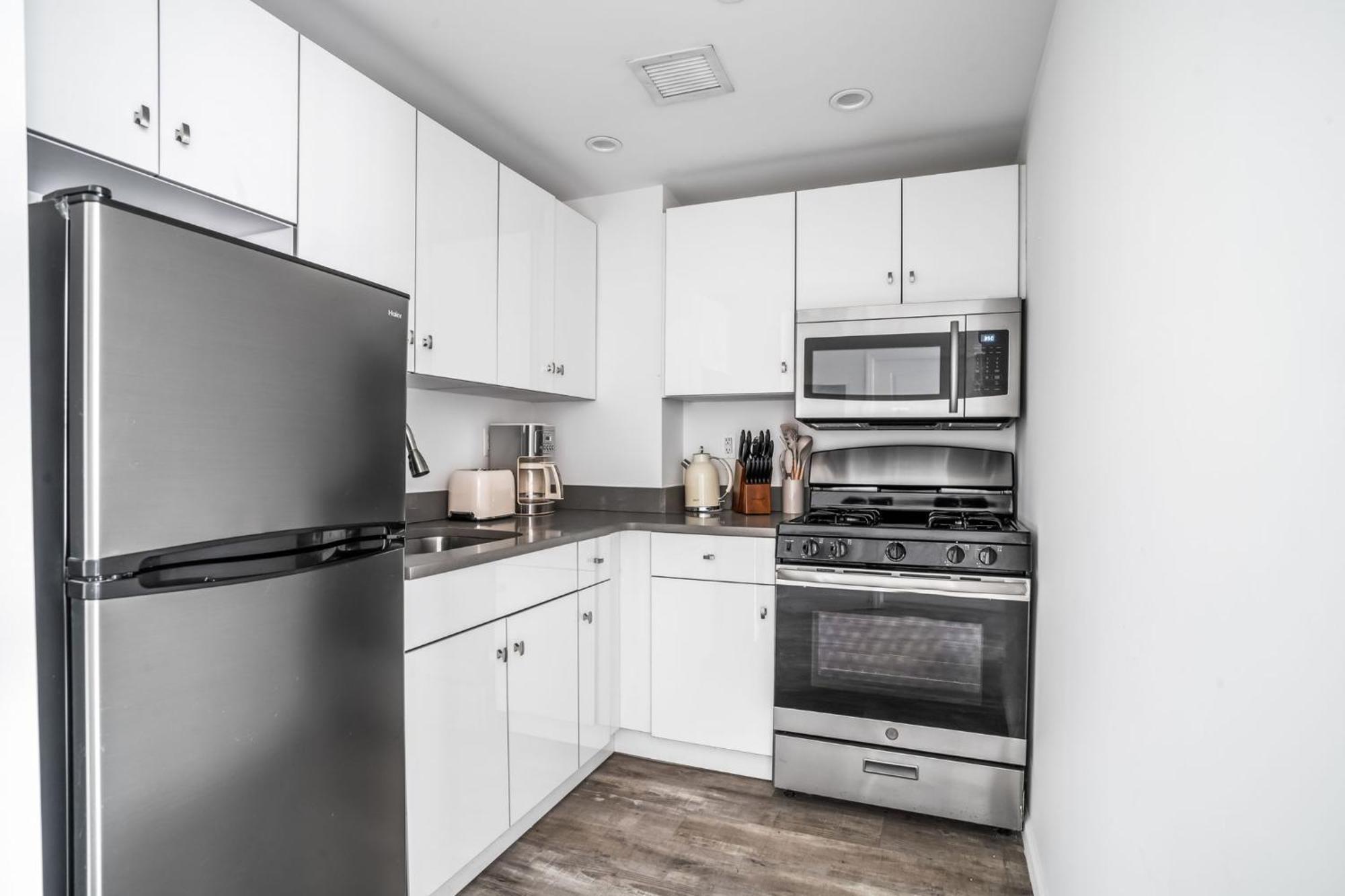 Modern 2-Br With Southern Views New York City Exterior photo