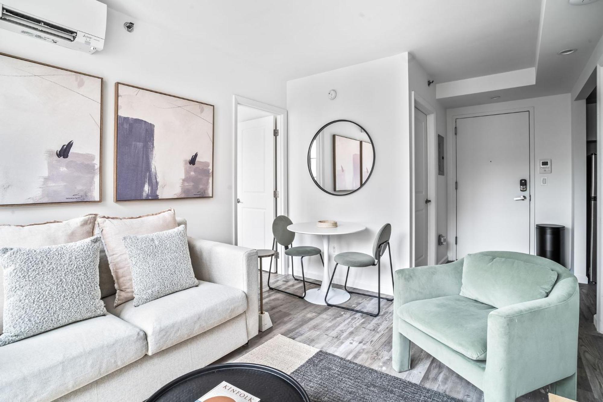 Modern 2-Br With Southern Views New York City Exterior photo
